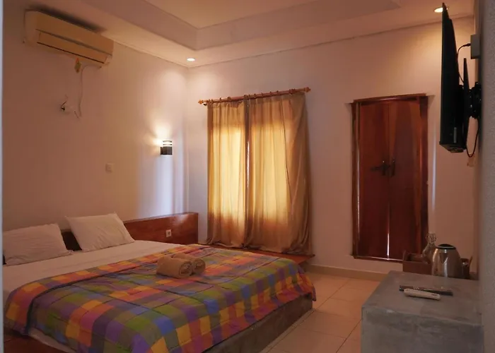 Soka Suarsena Monkey Forest Hotel 3*