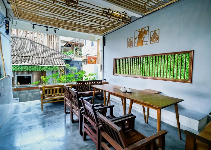 Soka Suarsena Monkey Forest Hotel 3*